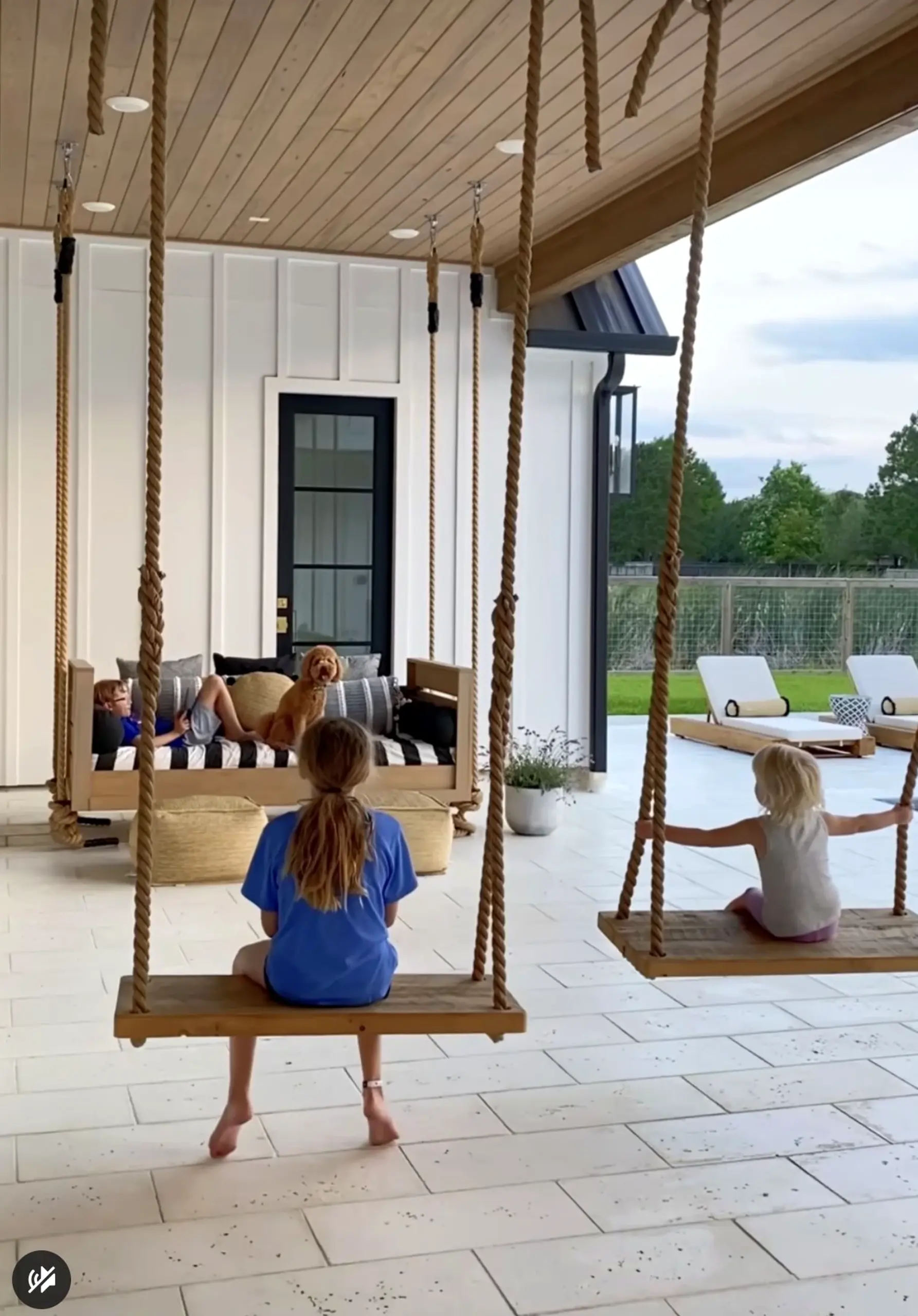 Simple terrace table anchors the sitting area with clarity, giving the view a mood that feels personal and relaxed.