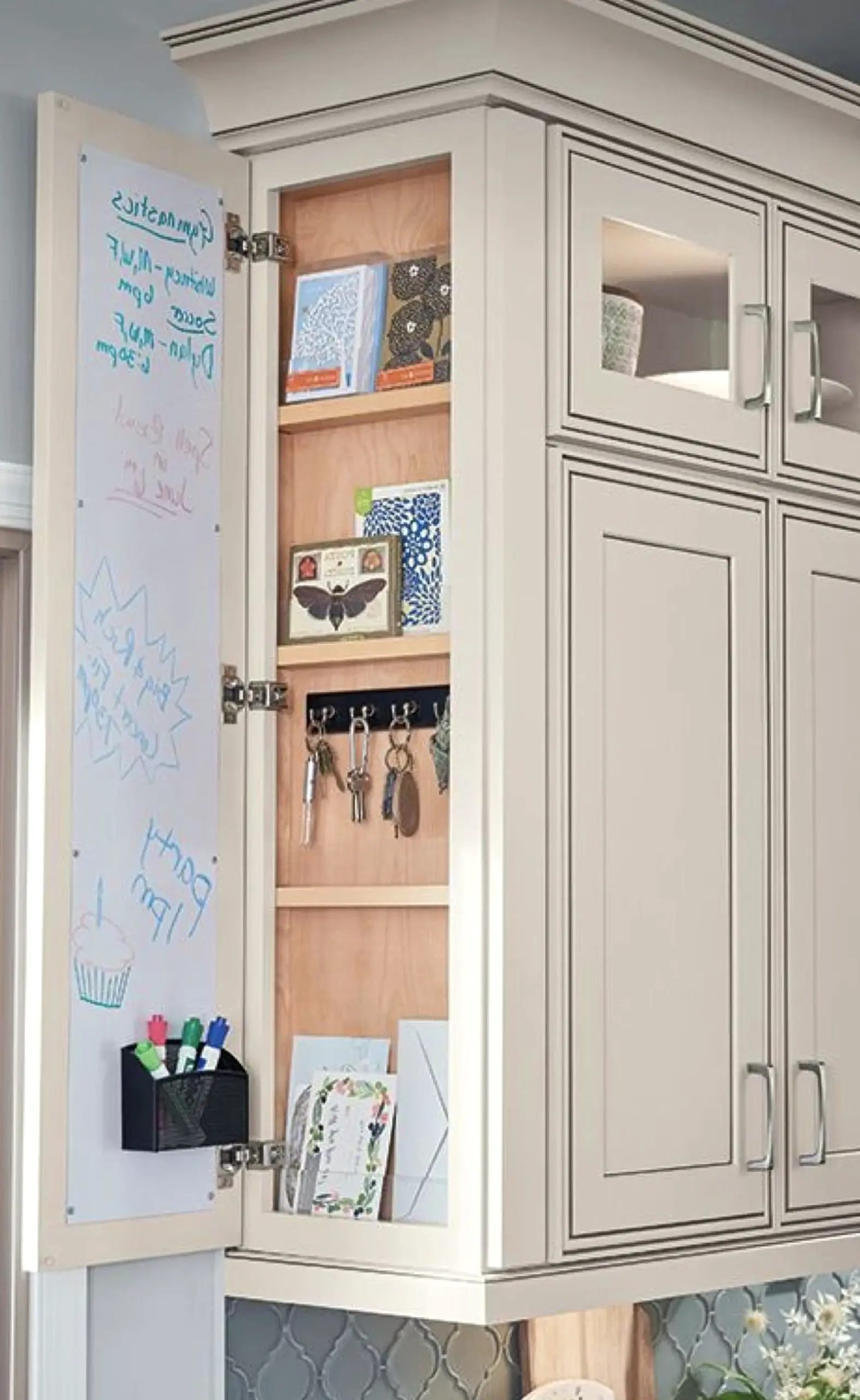 Calm reading corner gives the backdrop more balance, so the whole view feels simple yet expressive.