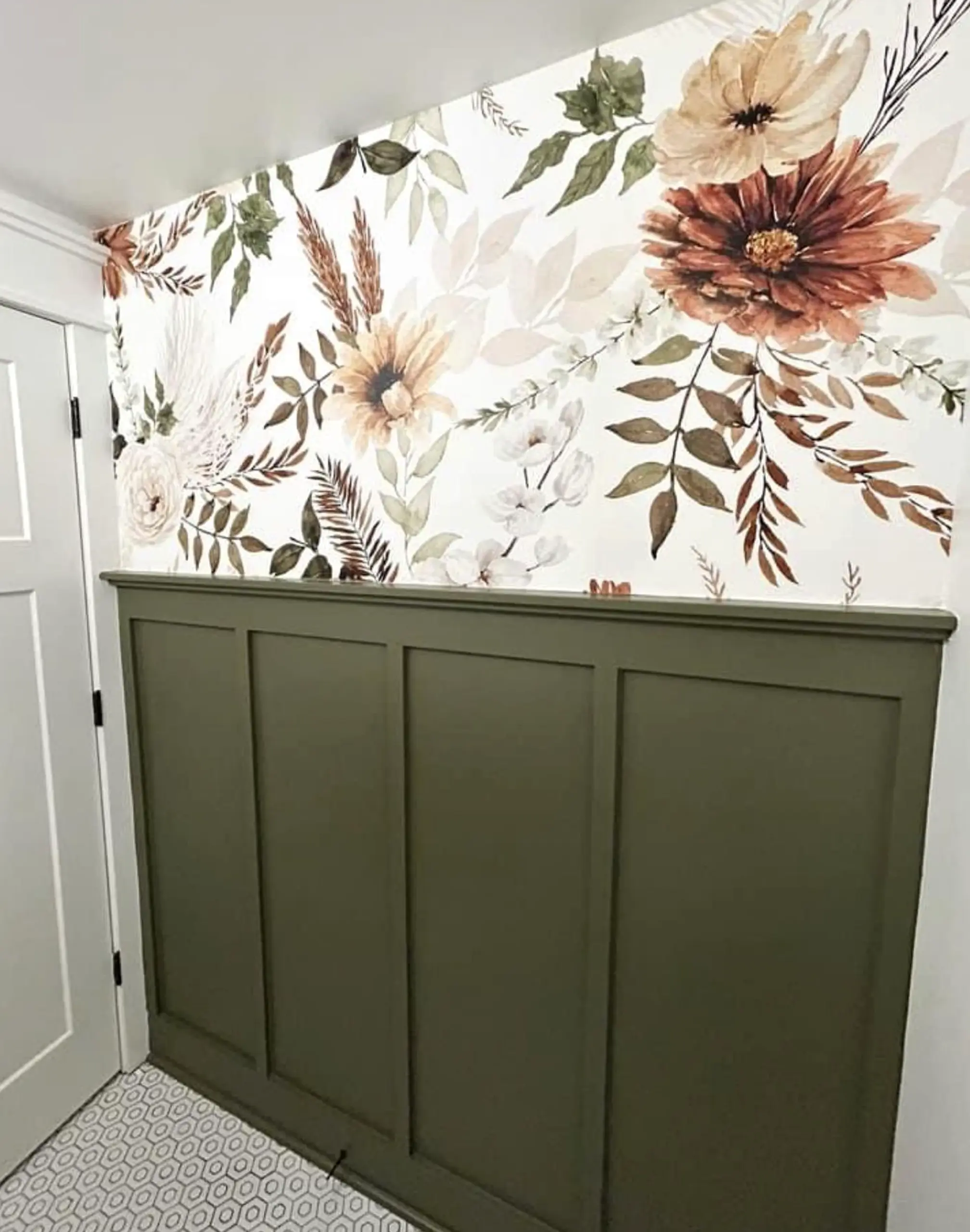 Warm floral bed brings a useful note of personality, making the setting feel personal and relaxed.